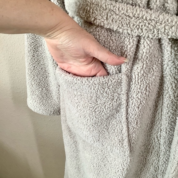 BERKSHIRE Sherpa Fleece Robe Bathrobe Pockets Tie Waist Loungewear Comfy Gray M - Picture 3 of 11